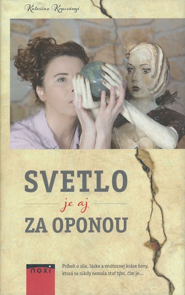 Katarína Kopcsányi: Svetlo je aj za oponou